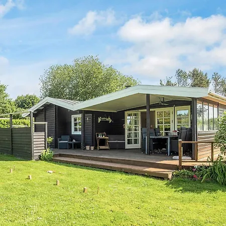 4 Star In 別荘 Hejls